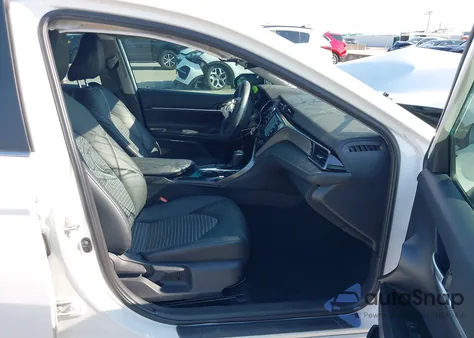 2020 Toyota Camry Se z USA, uszkodzony, nr VIN 4T1G11AKXLU860367